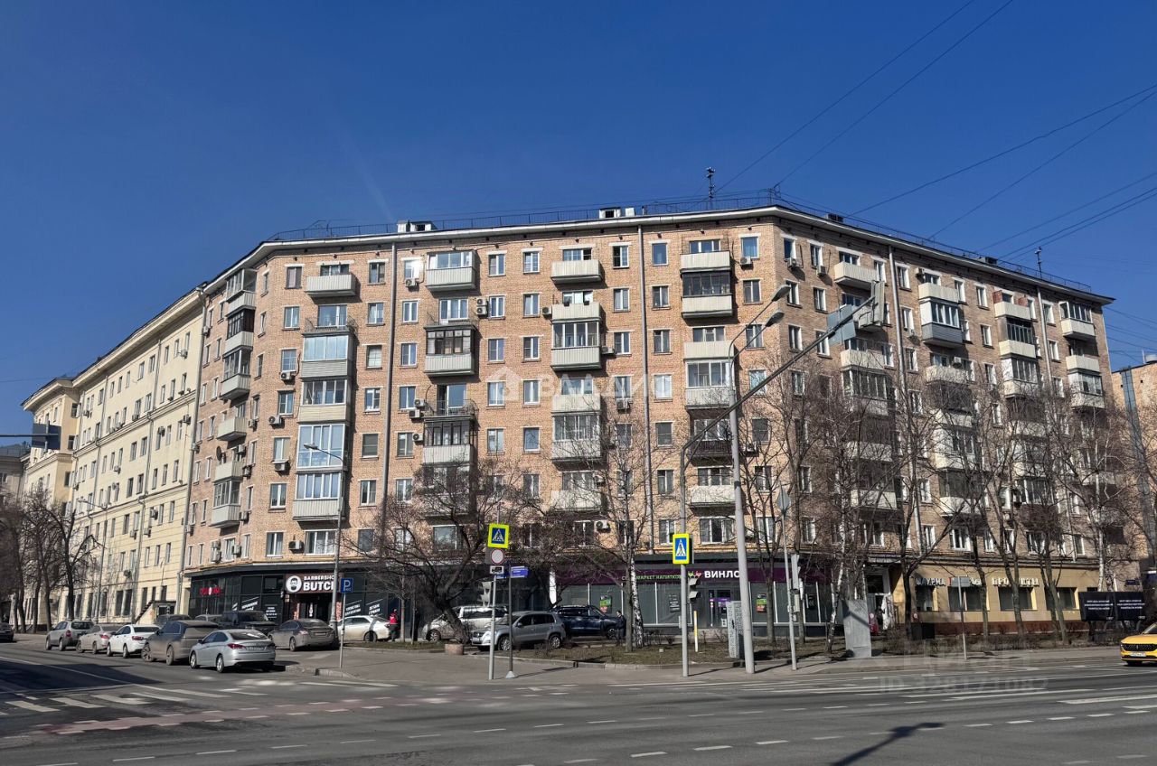 Продажа 2-комн квартиры на вторичном рынке улица Павла Андреева, 28К4
