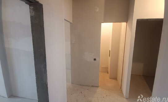 Продажа 3-комн квартиры на вторичном рынке Кремиченка, улица Горького,  д. 10