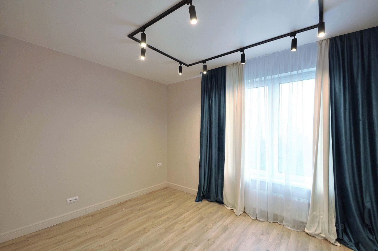 Аренда 2-комн квартиры на вторичном рынке Одинцово, улица Маршала Бирюзова, 7к3