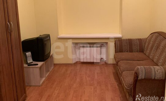 Продажа 2-комн квартиры на вторичном рынке Английский пр-кт,  д. 58