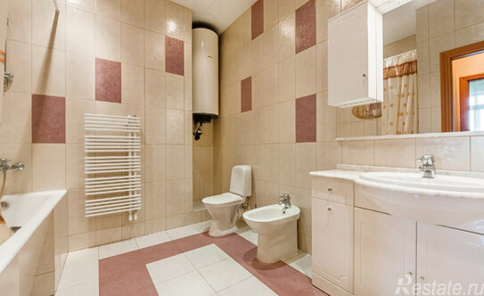 Аренда 4-комн квартиры на вторичном рынке ул Береговая,  д. 4,  к. 3