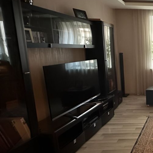 3-комн квартира улица Есенина, 1к1