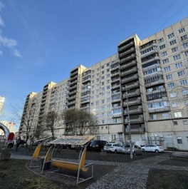 Продажа 3-комн квартиры на вторичном рынке Колпино г, Ижорского Батальона ул,  д. 7