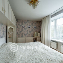 Продажа 4-комн квартиры на вторичном рынке Тореза пр-кт,  д. 9