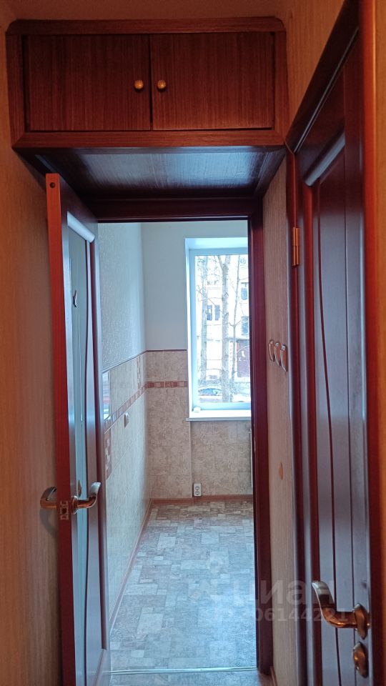 Продажа 2-комн квартиры на вторичном рынке улица Пилотов, 23