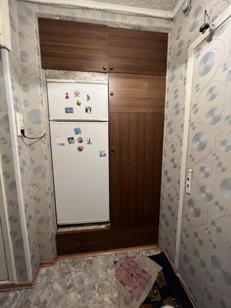 Продажа 1-комн квартиры на вторичном рынке Ломоносов г., Ораниенбаумский просп.,  д. 49,  к. 1