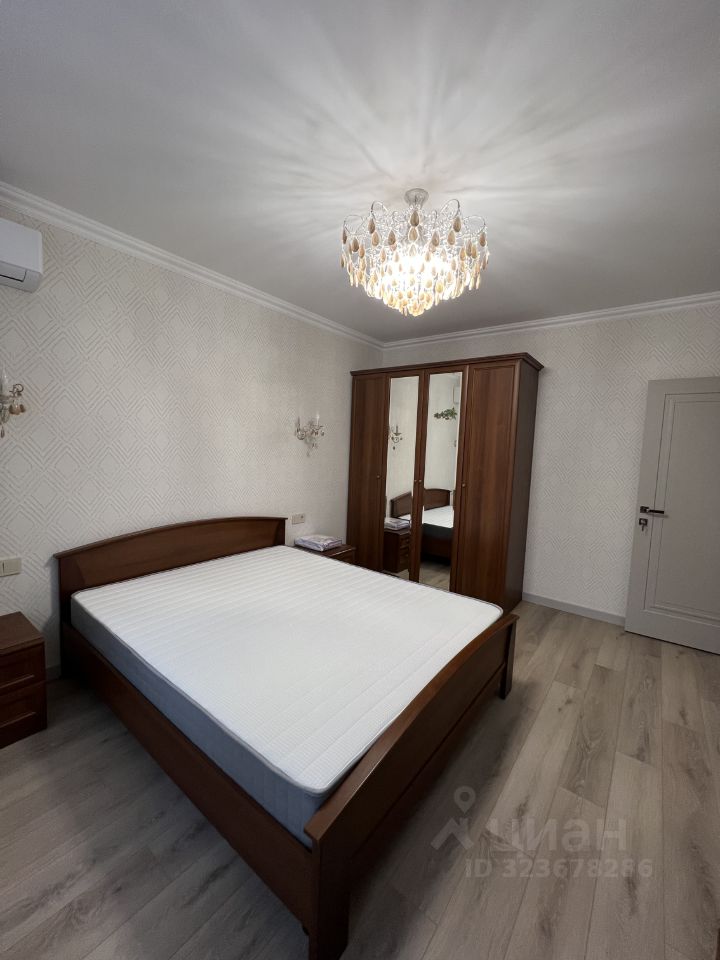 Аренда 3-комн квартиры на вторичном рынке улица Академика Анохина, 5К3