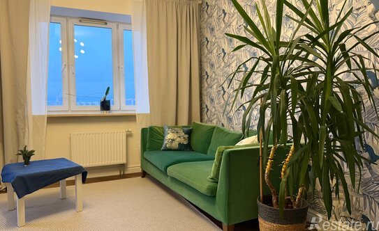 Продажа 2-комн квартиры на вторичном рынке Кондратьевский пр-кт,  д. 62 к7