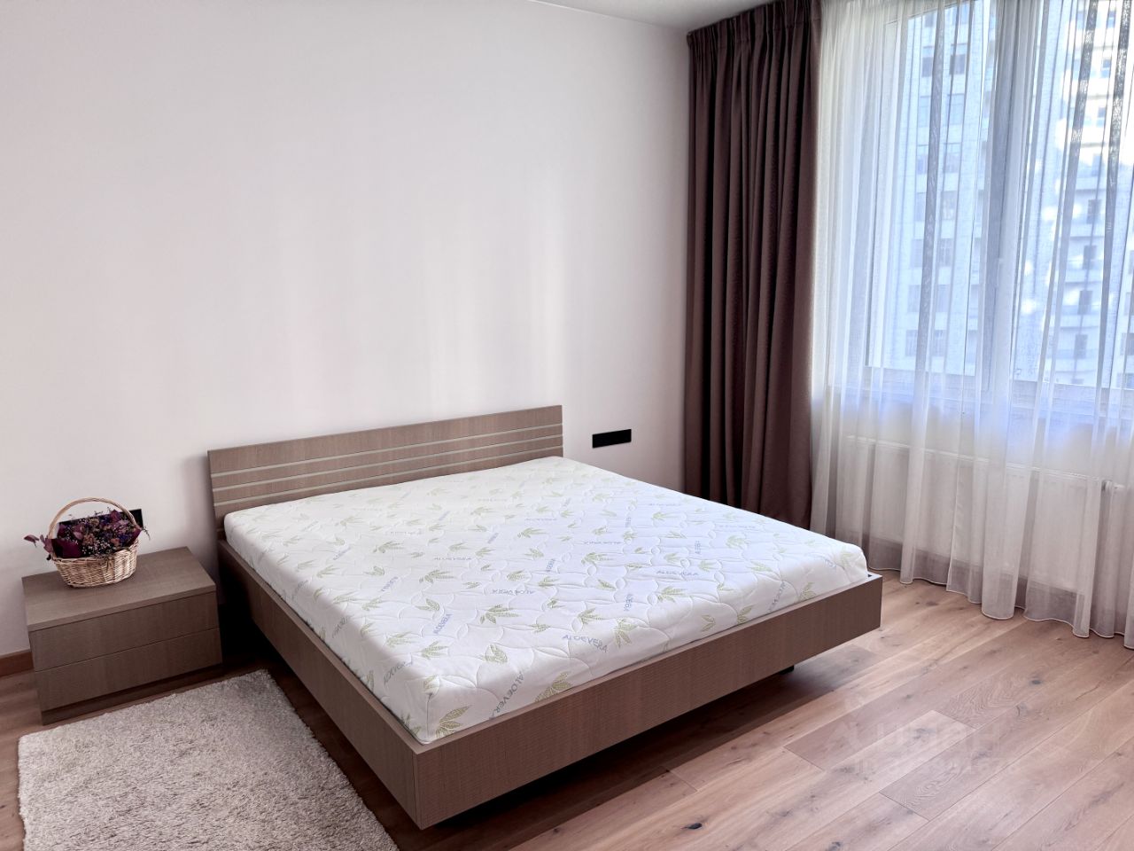 Продажа 2-комн квартиры на вторичном рынке Ждановская улица, 45