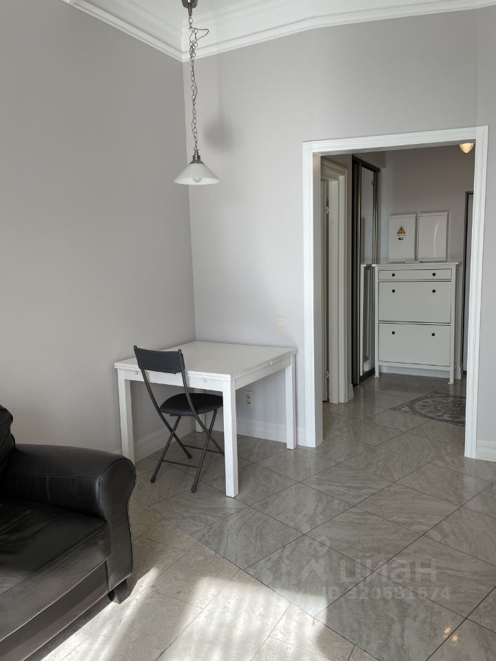 Продажа 2-комн квартиры на вторичном рынке Новогорск мкр, улица Заречная, 1