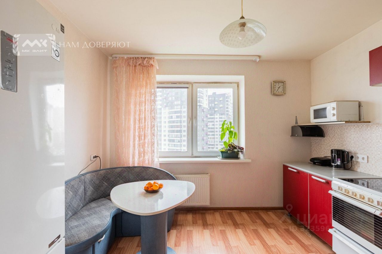 Продажа 3-комн квартиры на вторичном рынке улица Еремеева, 7к2