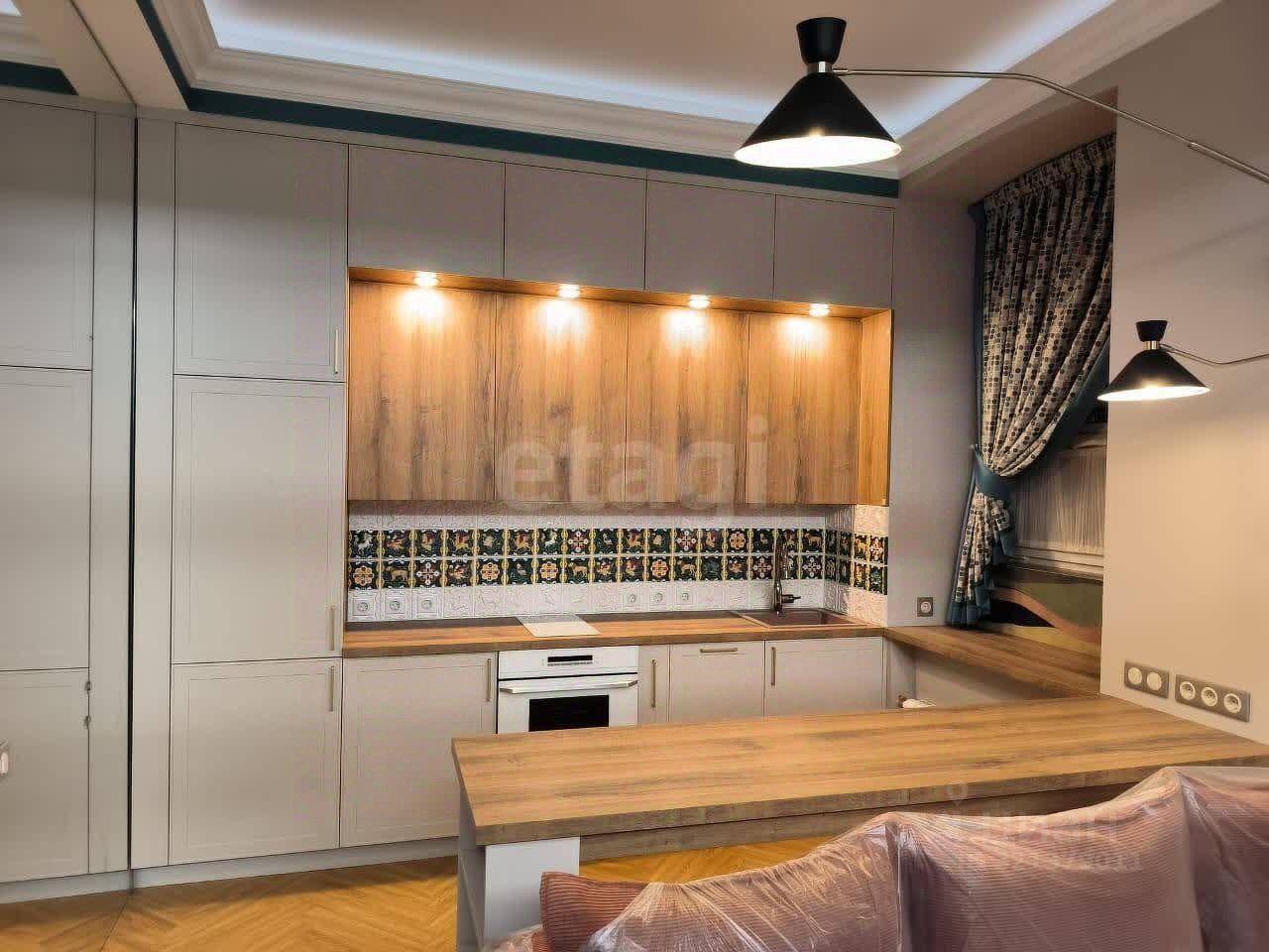 Продажа студии Малый Трехсвятительский переулок, 8/2С8