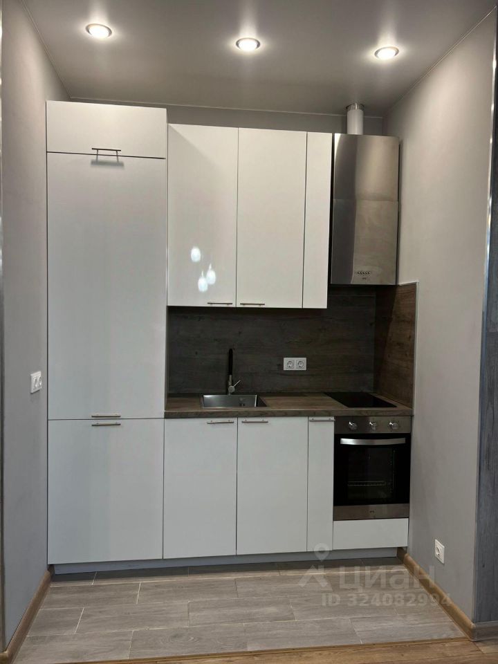 Аренда 2-комн квартиры на вторичном рынке Нагатинская набережная, 10А