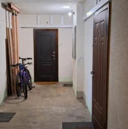 Продажа 1-комн квартиры на вторичном рынке Яхтенная улица,  д. 42