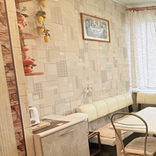 3-комн квартира пос. Первомайское, улица Ленина, 68