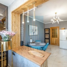 Продажа 3-комн квартиры на вторичном рынке ул Гурьянова,  д. 17,  к. 1