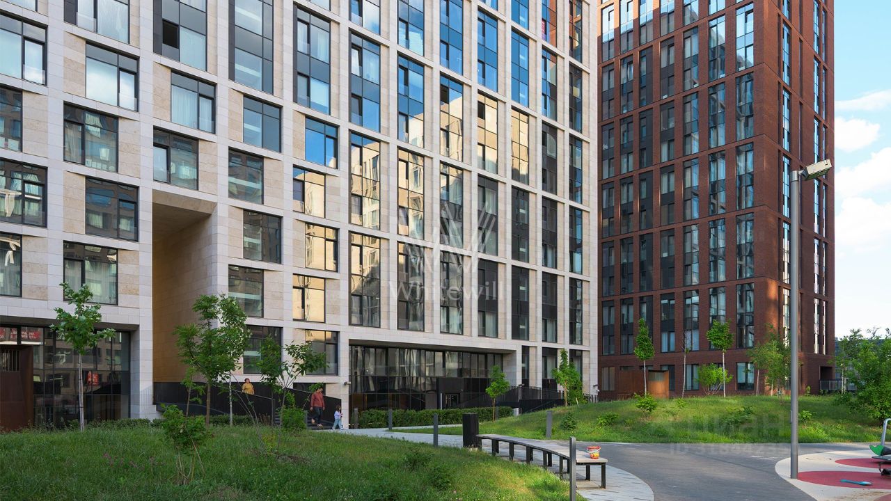 Продажа 3-комн квартиры на вторичном рынке улица Усачева, 15А