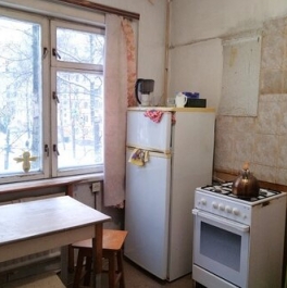 Продажа 2-комн квартиры на вторичном рынке улица Стасовой,  д. 5