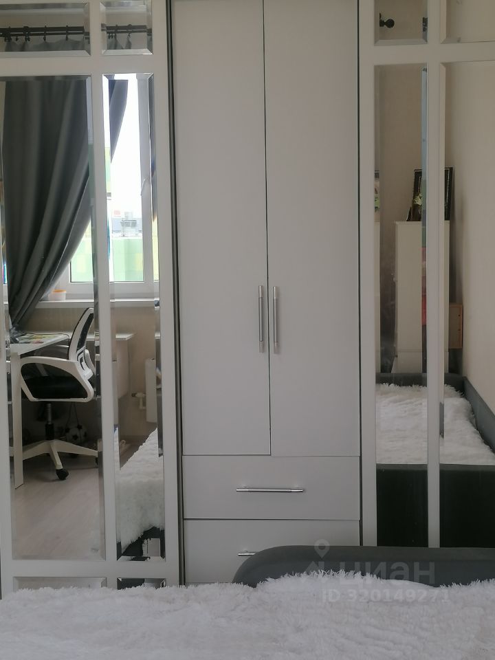 Продажа 2-комн квартиры на вторичном рынке Свердловский пгт, улица Заречная, 14