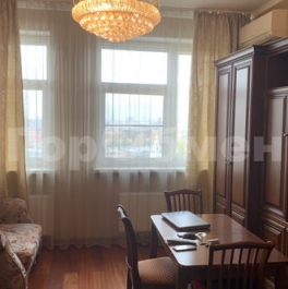 Продажа 2-комн квартиры на вторичном рынке улица Мастеркова,  д. 1