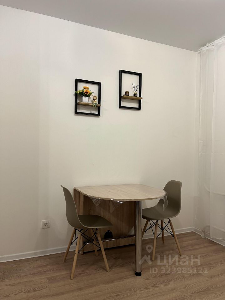 Аренда 1-комн квартиры на вторичном рынке Мирный пгт, улица Академика Северина, 10