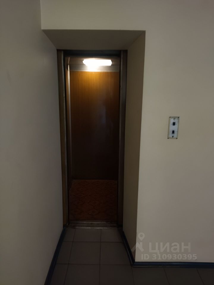 Продажа 6-комн квартиры на вторичном рынке Двинская улица, 10К2