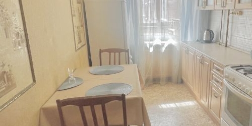 3-комн квартира Долгоозерная улица, 1