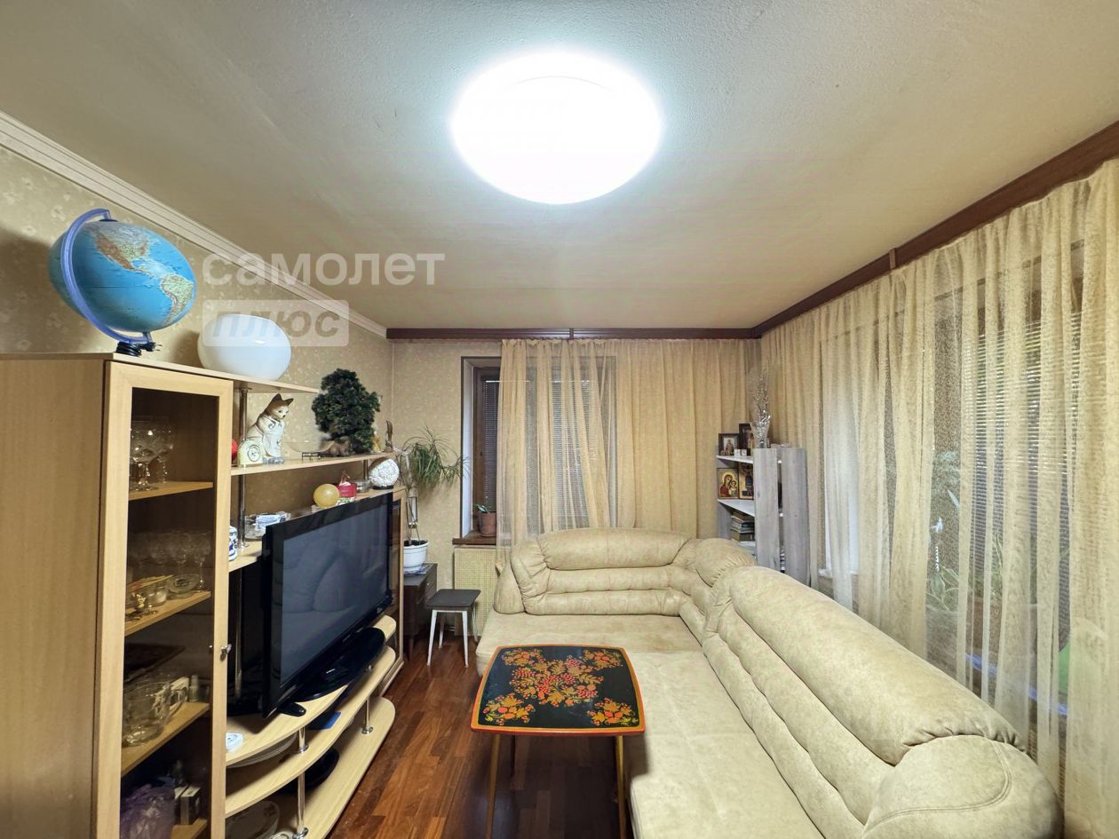 Продажа 2-комн квартиры на вторичном рынке Зверинецкая улица, 12