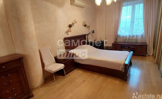 Продажа 3-комн квартиры на вторичном рынке Нежинская улица,  д. 8 к1