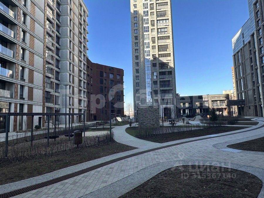 Продажа 3-комн квартиры на вторичном рынке улица Виктора Маслова, 2