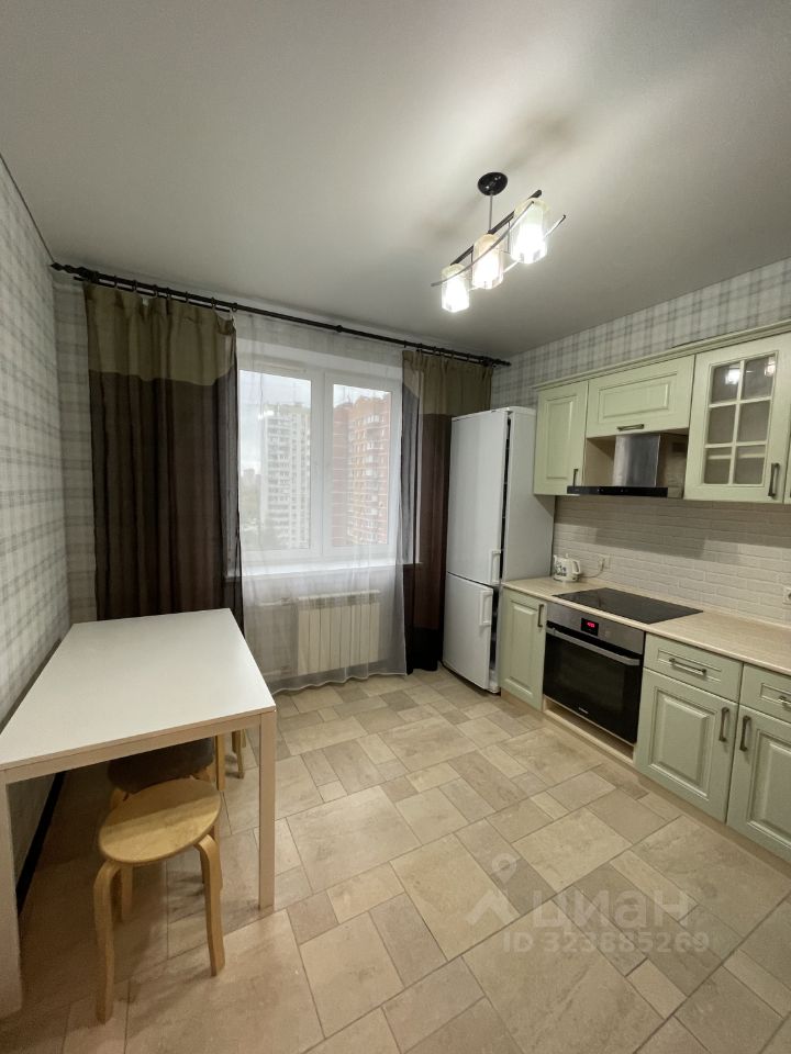 Продажа 1-комн квартиры на вторичном рынке Лобня, Молодежная улица, 14Б