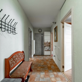 Продажа 3-комн квартиры на вторичном рынке ул Оптиков,  д. 35,  к. 1