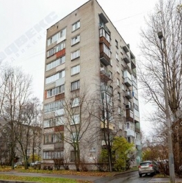 Продажа 2-комн квартиры на вторичном рынке улица Шелгунова,  д. 35 литР