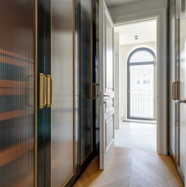 Продажа 4-комн квартиры на вторичном рынке улица Плющиха,  д. 37