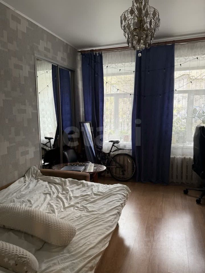 Продажа 2-комн квартиры на вторичном рынке Старо-Петергофский проспект, 37