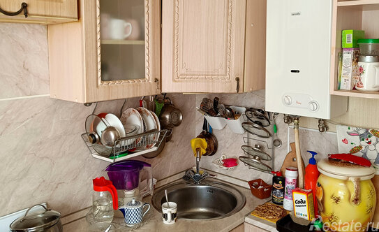 Продажа 1-комн квартиры на вторичном рынке Пограничника Гарькавого ул,  д. 20,  к. 4