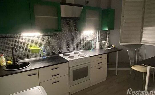 Аренда 3-комн квартиры на вторичном рынке улица Тихомирова,  д. 5