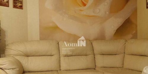 4-комн квартира улица Коммуны,  д. 50