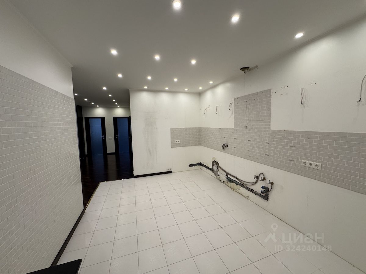 Продажа 4-комн квартиры на вторичном рынке 2-я Квесисская улица, 20к1