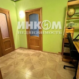 Продажа 3-комн квартиры на вторичном рынке Тарутинская улица,  д. 1