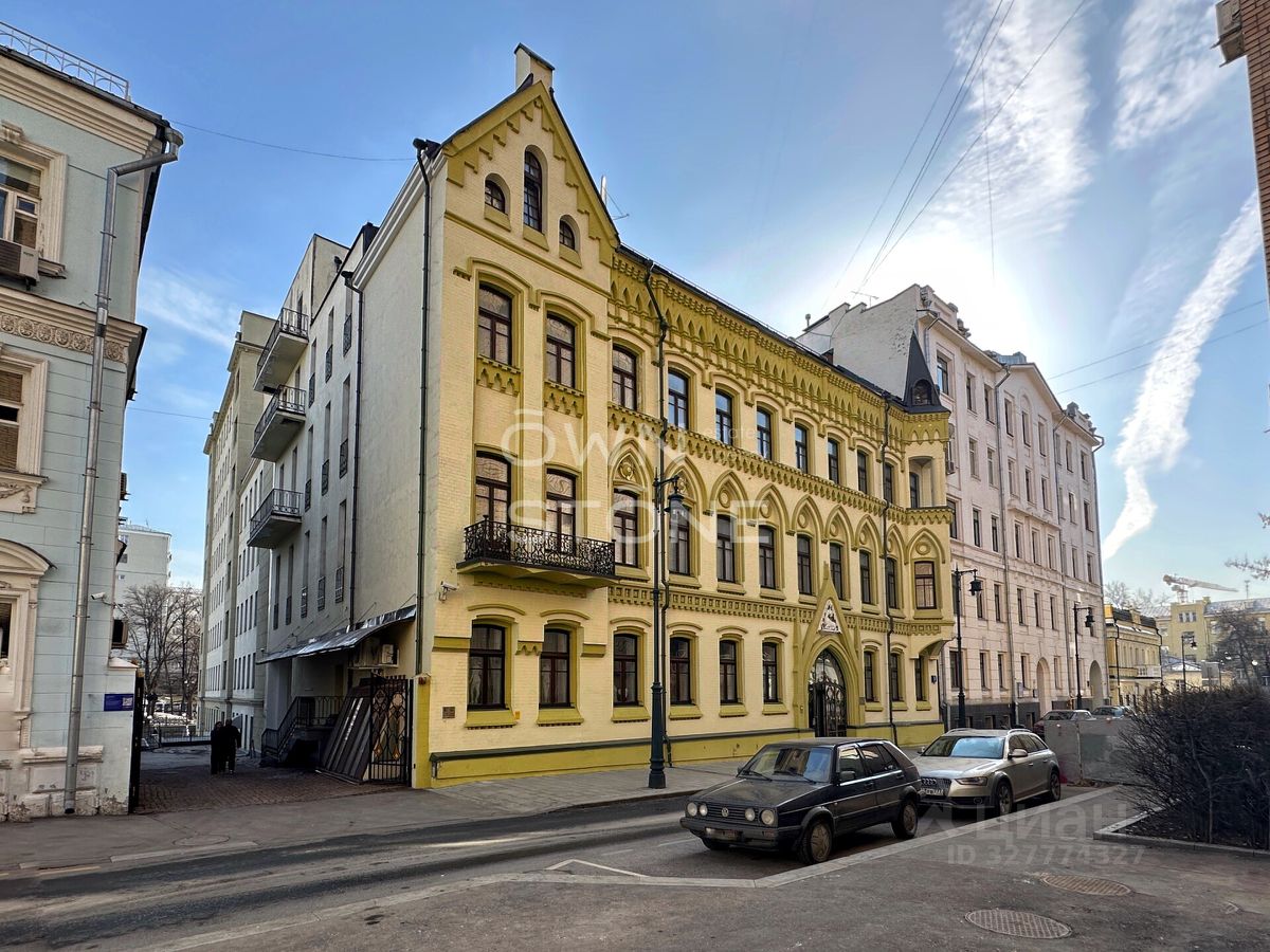 Продажа 5-комн квартиры на вторичном рынке Нащокинский переулок, 8