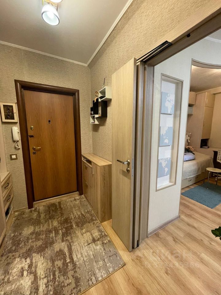 Продажа 1-комн квартиры на вторичном рынке Люберцы, Октябрьский проспект, 10к1