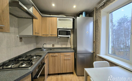 Продажа 3-комн квартиры на вторичном рынке Ступино г, Чайковского ул,  д. 27