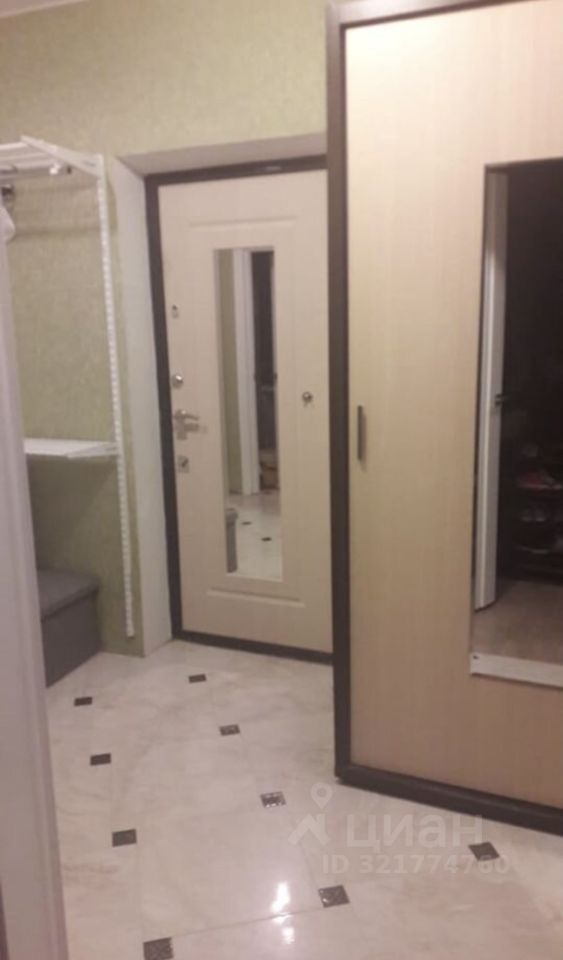 Продажа 2-комн квартиры на вторичном рынке Аничково пгт, 3