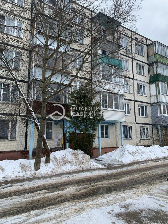 Продажа 2-комн квартиры на вторичном рынке Дедовск г, Красный Октябрь ул,  д. 2