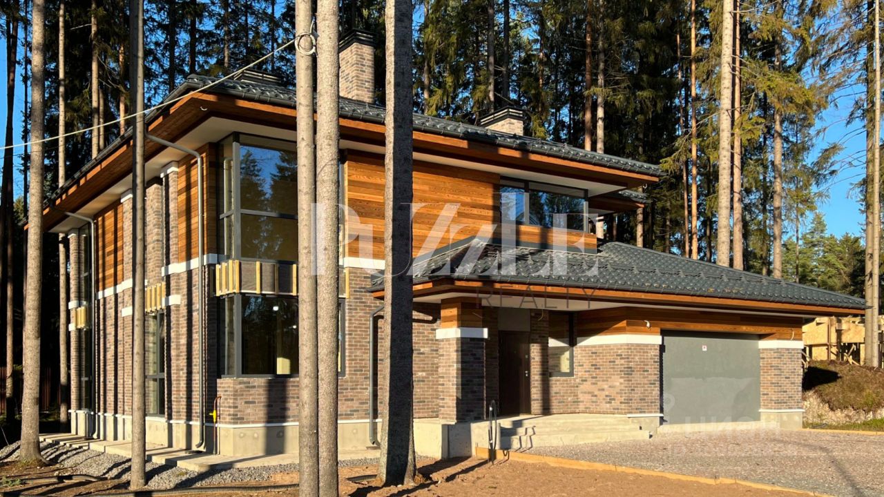 Продажа дома Рощино пгт, улица Асташева, 16