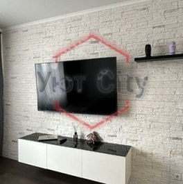 Продажа 1-комн квартиры на вторичном рынке Ольгино, ул Главная,  д. 3