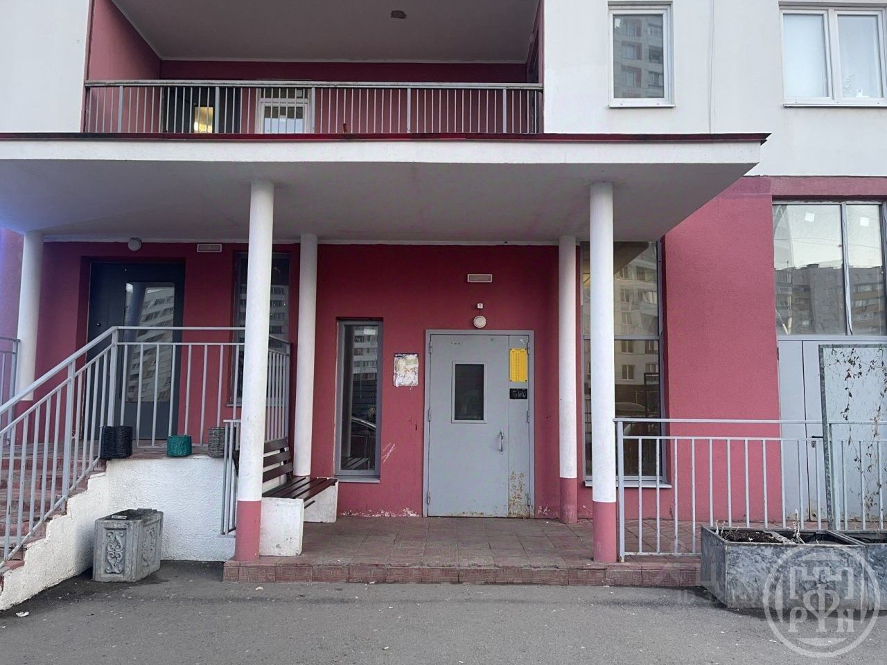 Продажа 2-комн квартиры на вторичном рынке пос. Шушары, улица Валдайская, 4к2
