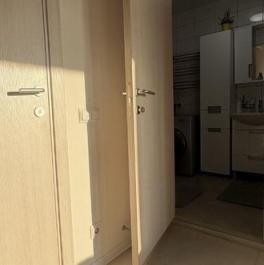 Продажа 3-комн квартиры на вторичном рынке Красная горка, Весенняя улица,  д. 10