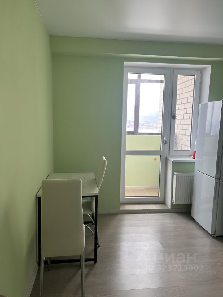 Продажа 1-комн квартиры на вторичном рынке Новое Бисерово-2 мкр, с. Бисерово,  д. 20